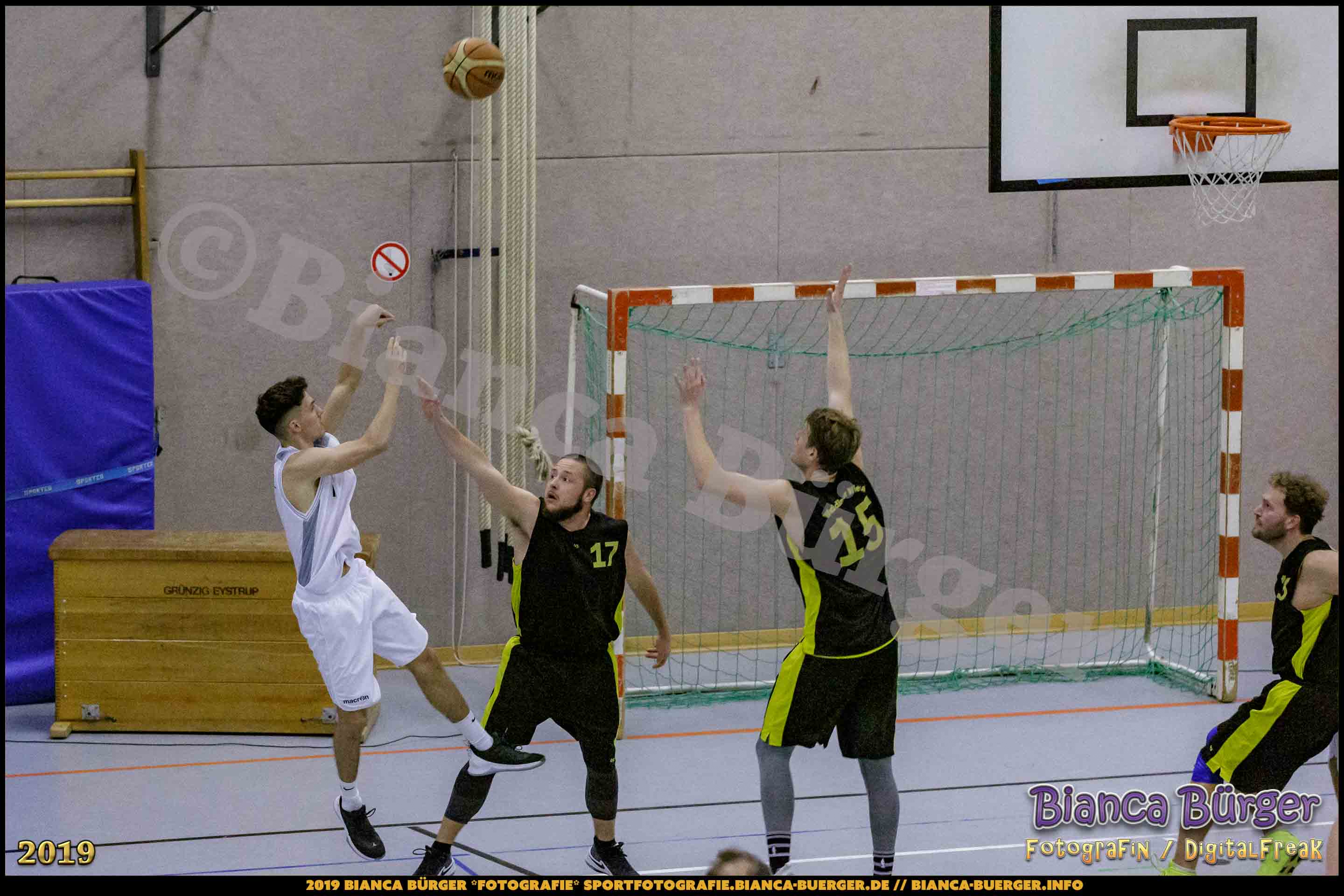 He BZB - Basketball Berlin Süd 1 vs Weddinger Wiesel 3 (S18/19, Basketball)