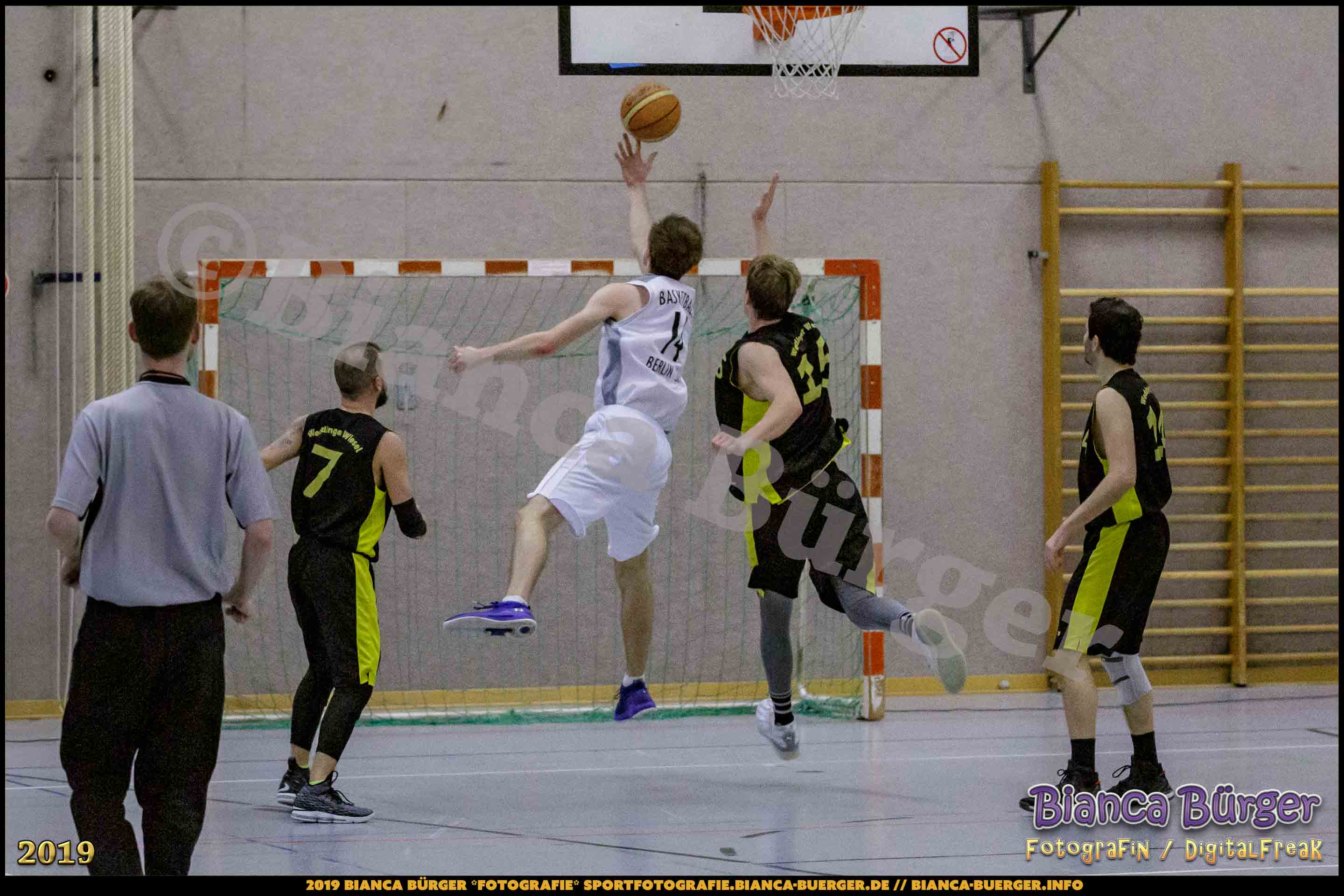 He BZB - Basketball Berlin Süd 1 vs Weddinger Wiesel 3 (S18/19, Basketball)